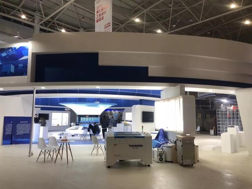 雷宇設(shè)備已在會(huì)場時(shí)刻準(zhǔn)備著