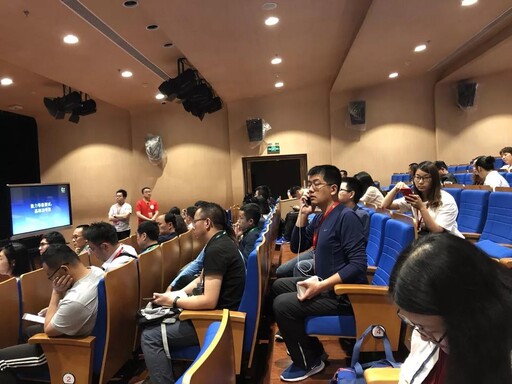 一個教師之間交流的平臺，主辦方期望提高教師的輔導和組織創(chuàng)客活動的水平