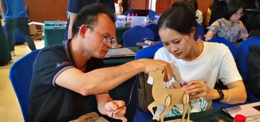 火熱持續(xù)，雷宇攜創(chuàng)趣天地、蘑菇云創(chuàng)客點(diǎn)燃雙城造物激情！