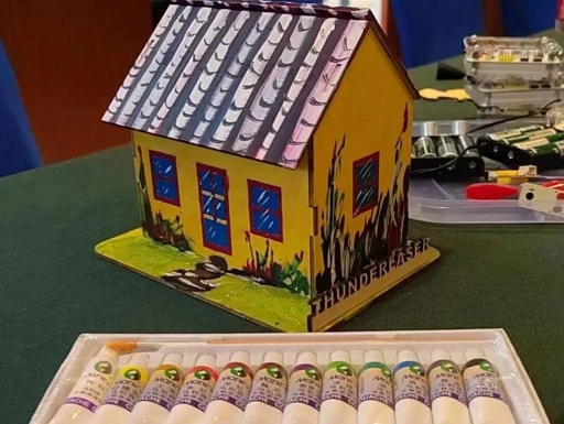 火熱持續(xù)，雷宇攜創(chuàng)趣天地、蘑菇云創(chuàng)客點(diǎn)燃雙城造物激情！