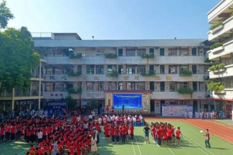 雷宇走進(jìn)校園，助力科普活動圓滿完成！