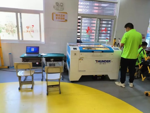 雷宇團隊為本次比賽帶來了LaserMaker建模軟件與激光切割機已早早候場，希望助力所有參賽選手都能取得滿意的成績。