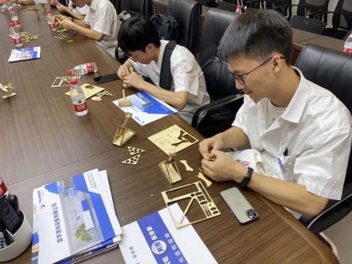 探索雷宇集團(tuán)，開啟科創(chuàng)之旅