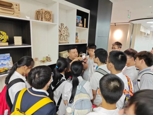 探索雷宇集團(tuán)，開啟科創(chuàng)之旅