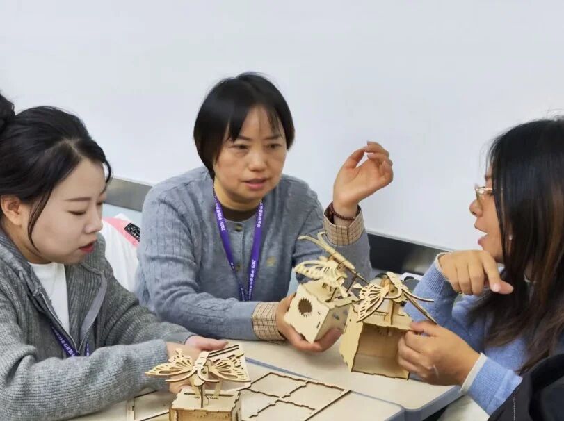雷宇教育助力2025中國(guó)青少年科技教育工作者協(xié)會(huì)年會(huì)，G03工作坊在延吉成功舉辦